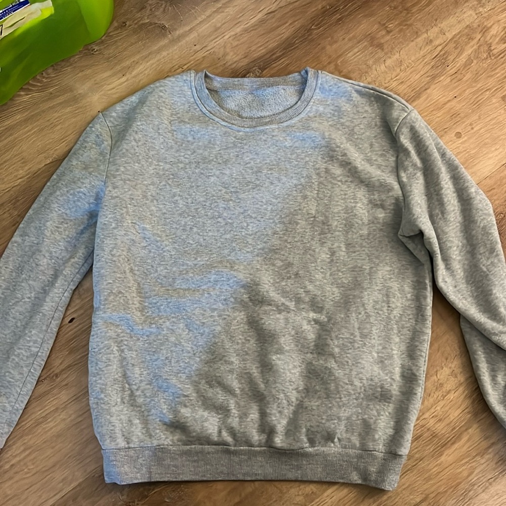 GRAY Crewneck sweater